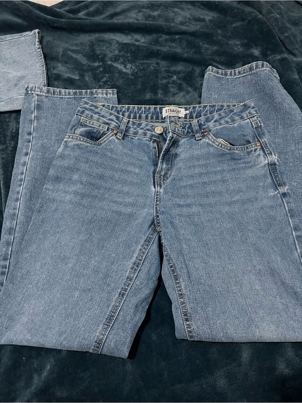 Straight Fit Women’s Jeans in Light Blue